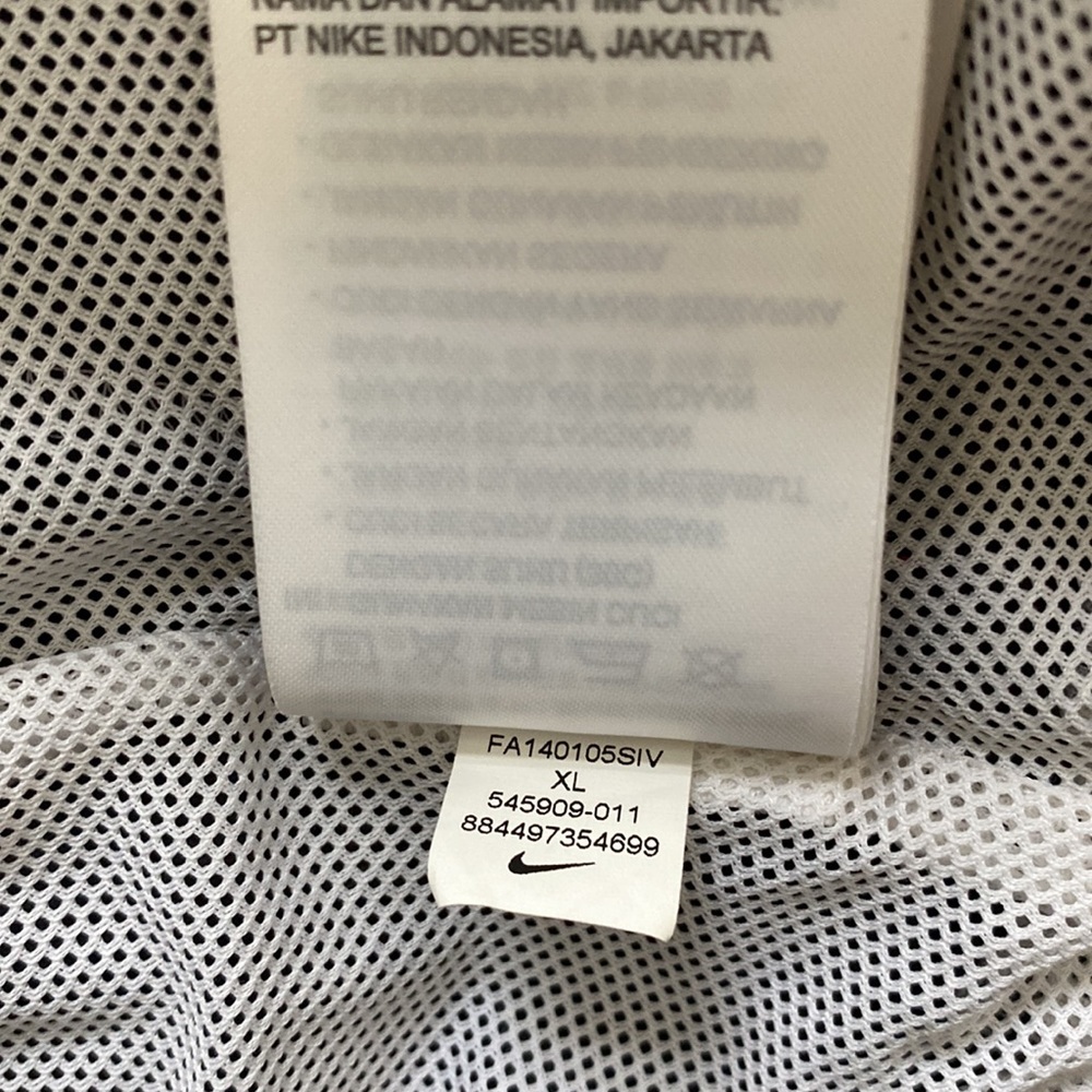 Nike Jacket - Picture 12 of 12